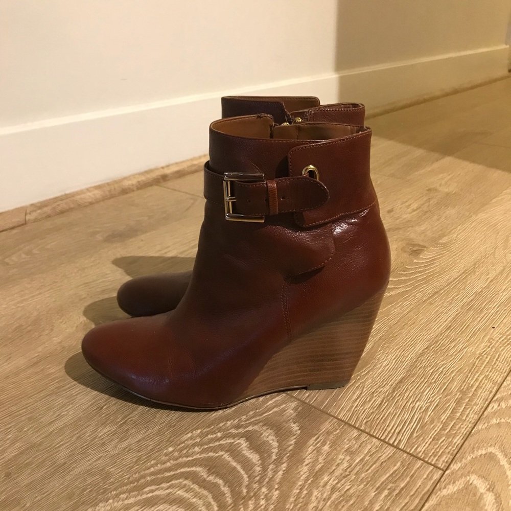 Nine West Brown/Reddish Heeled Leather Booties